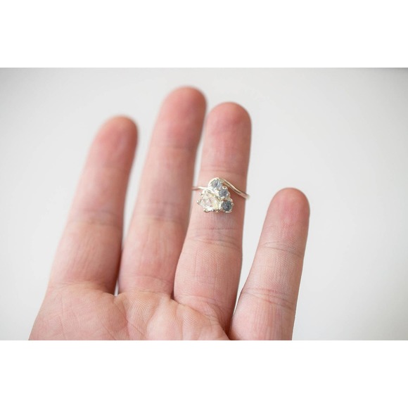 alternative raw diamond engagement ring raw crystal size 4 5 6 7 8 8 9 1… - Picture 2 of 5